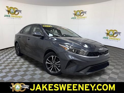 Certified 2024 Kia Forte LXS w/ LXS Technology Package FWD image 1