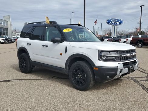 Certified 2025 Ford Bronco Sport Badlands AWD/4WD image 3