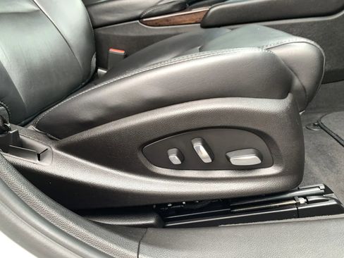 Used 2017 Cadillac XTS Luxury image 20