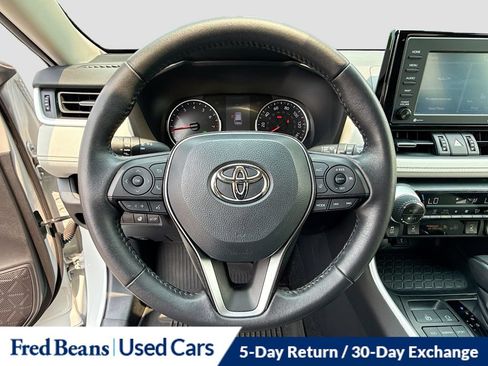 Used 2021 Toyota RAV4 XLE Premium AWD/4WD image 16