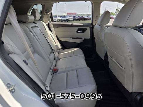 Used 2023 Nissan Rogue SV w/ SV Premium B Package FWD image 17