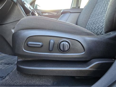 Used 2023 Chevrolet Equinox LT image 12