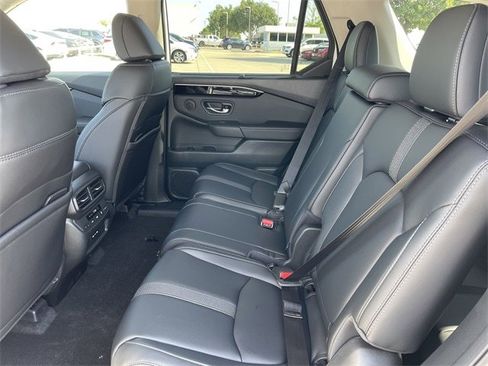 New 2025 Honda Pilot Touring image 27