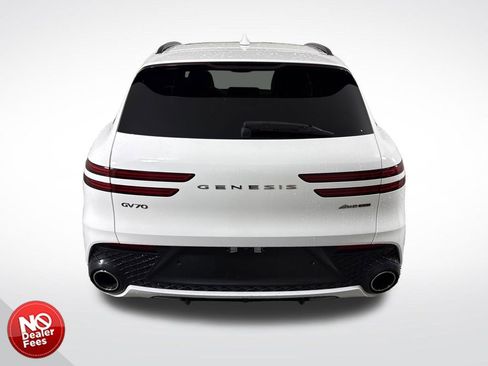 Used 2022 Genesis GV70 3.5T Sport w/ Sport Prestige Package AWD/4WD image 5