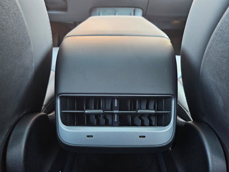 Used 2024 Tesla Model Y 2WD image 62