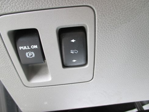 Used 2020 Ford F150 XLT w/ Equipment Group 302A Luxury AWD/4WD image 14