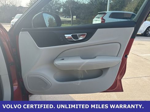 Certified 2023 Volvo S60 B5 Plus image 9