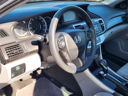 Used 2014 Honda Accord EX image 2