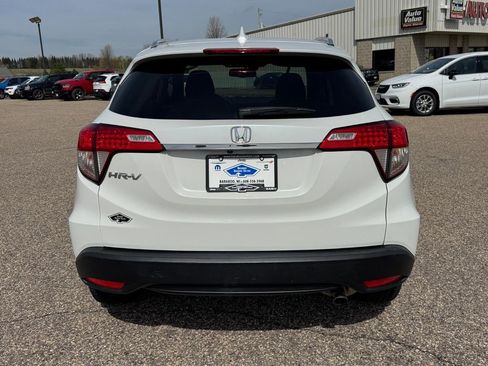 Used 2021 Honda HR-V EX-L image 3