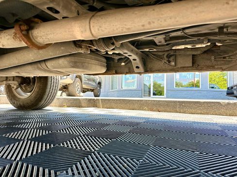 Used 2017 Toyota Tacoma SR5 image 49