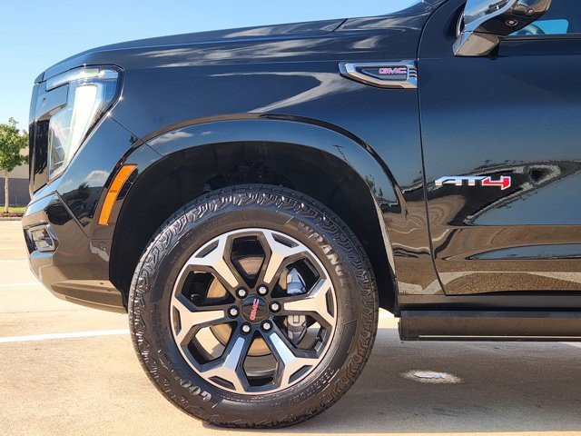 Used 2026 GMC Yukon XL AT4 w/ AT4 Premium Package AWD/4WD image 8