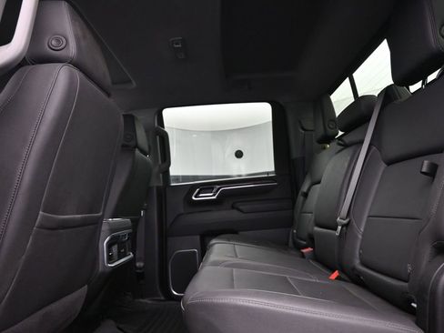 Certified 2025 Chevrolet Silverado 2500 LTZ w/ LTZ Convenience Package image 11