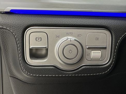 Certified 2025 Mercedes-Benz GLE 450 GLE 450 image 35