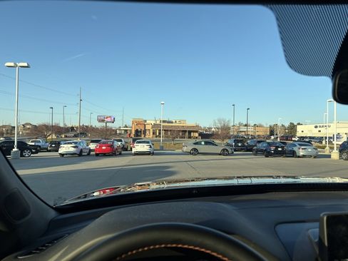 Used 2025 Honda Pilot Sport image 22