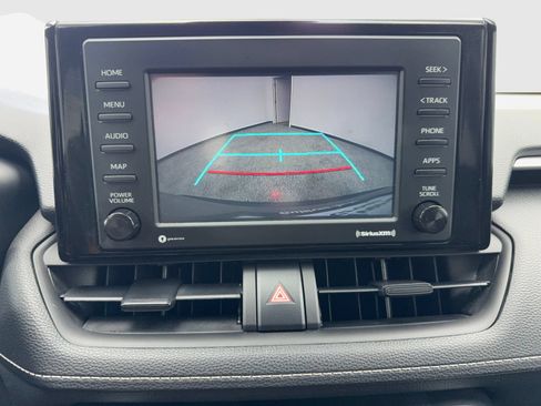 Used 2022 Toyota RAV4 LE FWD image 29