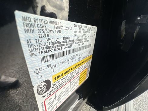 Used 2025 Ford Expedition Max Platinum w/ Stealth Performance Package image 19