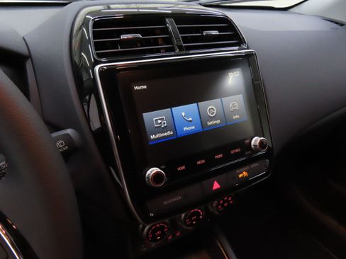 New 2025 Mitsubishi Outlander Sport LE image 13