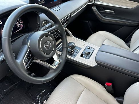 Certified 2025 MAZDA CX-90 Plug-In Hybrid w/Premium Sport image 10