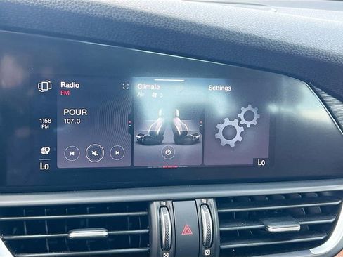 Used 2021 Alfa Romeo Giulia Sprint w/ Sun & Sound Package image 21