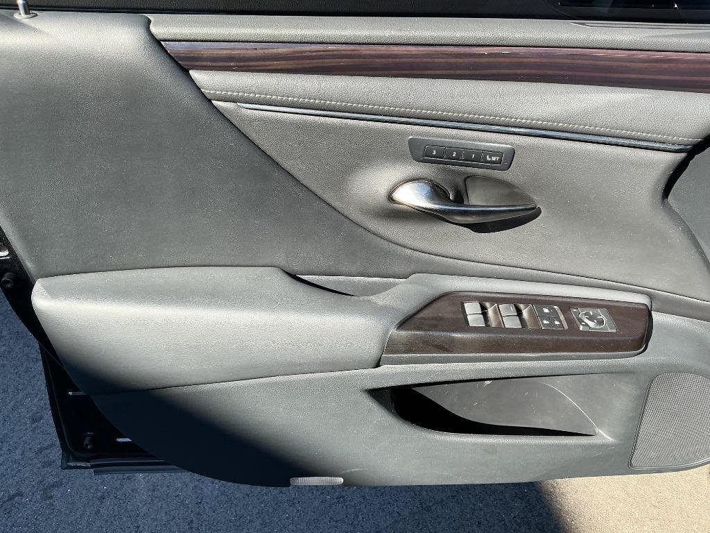 Used 2019 Lexus ES 350 w/ Premium Package FWD image 14