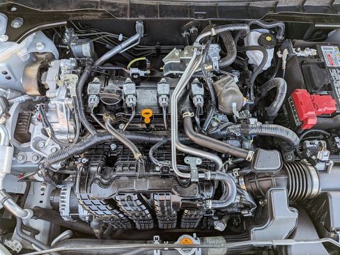 Used 2025 Nissan Altima 2.5 SV FWD image 34