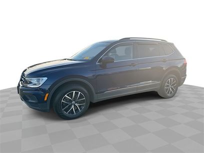 Used 2021 Volkswagen Tiguan SE w/ Panoramic Sunroof Package