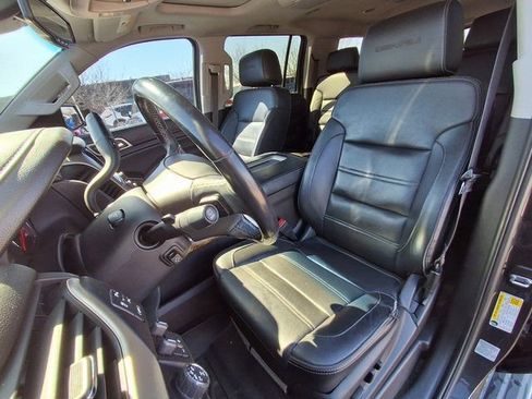 Used 2016 GMC Yukon XL Denali w/ Open Road Package image 27