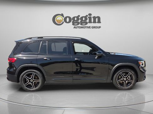 Certified 2023 Mercedes-Benz GLB 250 image 6