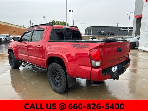 Used 2016 Toyota Tacoma TRD Sport AWD/4WD image 12