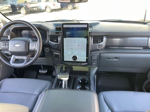 Used 2025 Ford F150 Lightning Flash image 20