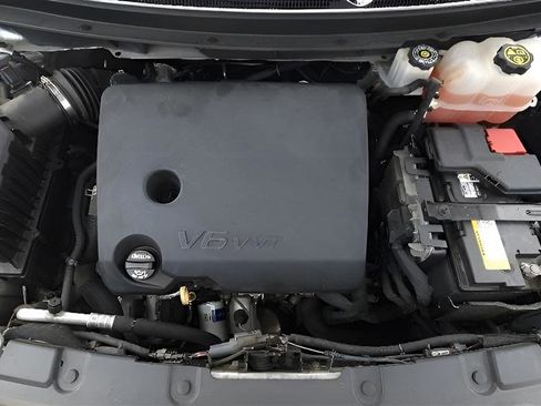 Used 2019 Chevrolet Traverse LT AWD/4WD image 42