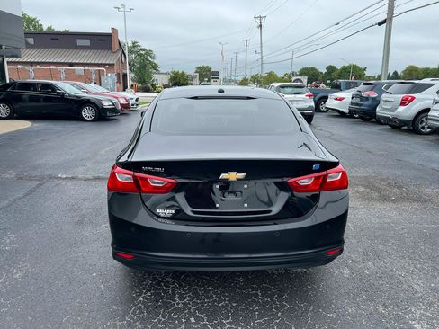 Used 2017 Chevrolet Malibu Hybrid FWD image 4