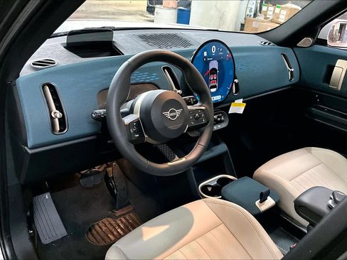 Used 2025 MINI Cooper Countryman S image 16