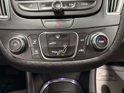 Used 2017 Chevrolet Malibu LT w/ Driver Confidence Package image 26