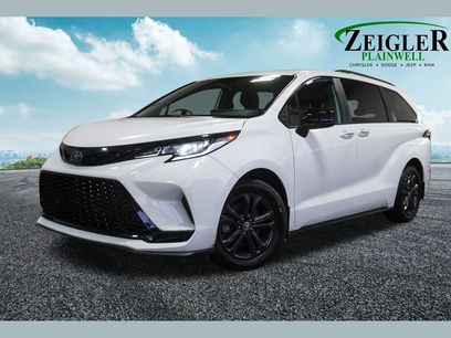 Used 2025 Toyota Sienna XSE