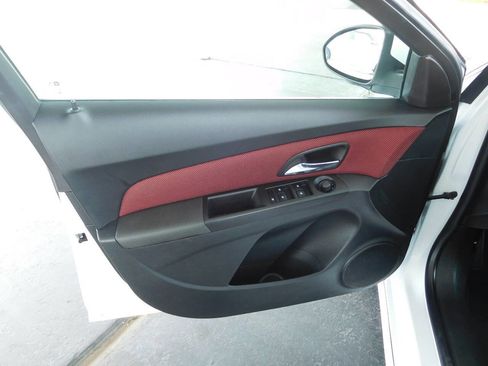 Used 2014 Chevrolet Cruze LT w/ RS Package FWD image 16