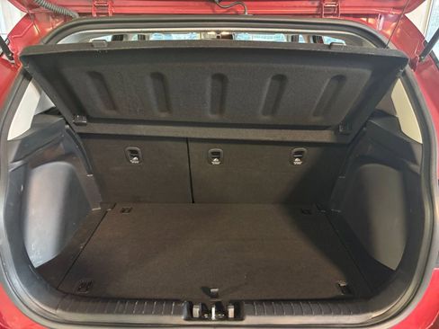 Used 2025 Hyundai Venue SEL image 31