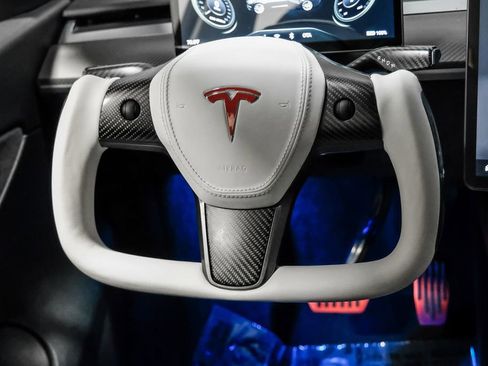 Used 2022 Tesla Model Y Performance AWD/4WD image 17