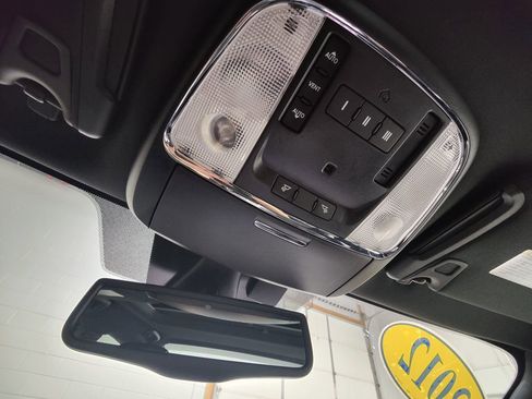 Used 2012 Dodge Charger SRT8 w/ Adaptive Cruise Control Group image 47