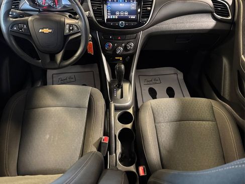 Used 2020 Chevrolet Trax LS w/ Tint and Cruise Package FWD image 23