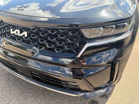 Used 2023 Kia Sorento SX AWD/4WD image 11