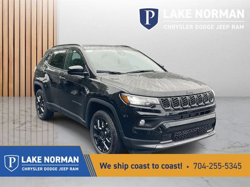 New 2026 Jeep Compass Latitude image 1