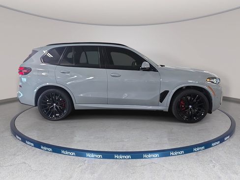 Used 2024 BMW X5 sDrive40i w/ M Sport Package RWD image 6