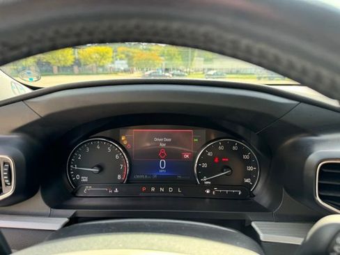 Used 2023 Ford Explorer XLT w/ XLT Sport Appearance Package AWD/4WD image 22