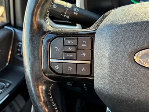 Used 2022 Ford F150 Lightning Platinum image 39