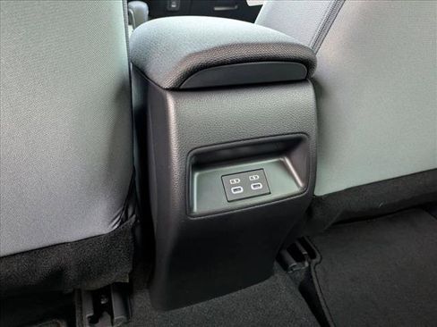 Used 2026 Toyota Corolla SE image 18