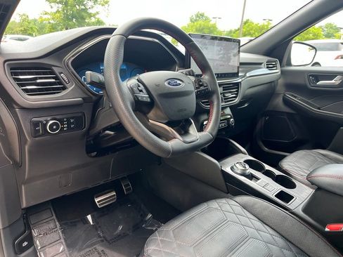 Used 2024 Ford Escape ST-Line Elite w/ Premium Technology Package AWD/4WD image 23