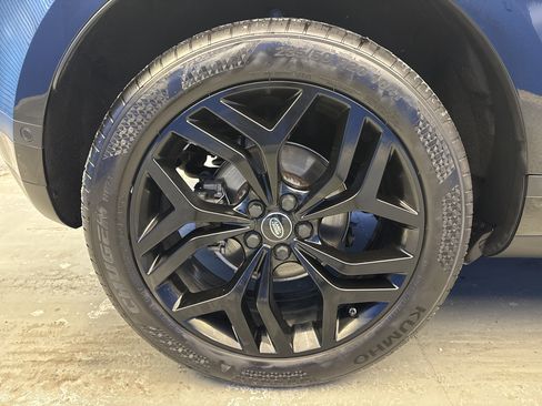 Used 2020 Land Rover Range Rover Evoque SE image 8