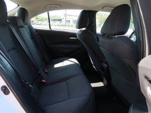 Used 2021 Toyota Corolla LE w/ Carpet Mat Package (TMS) image 8