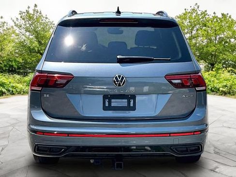 Used 2022 Volkswagen Tiguan SE R-Line AWD/4WD image 4
